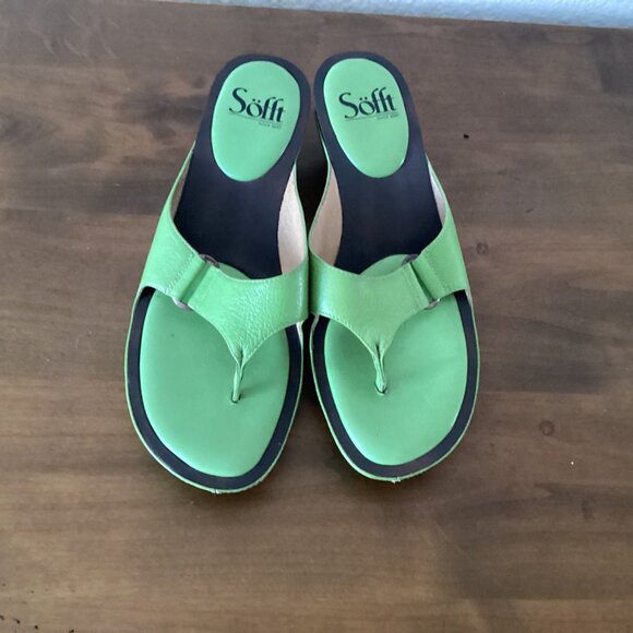 Soft Vintage Green Soft Leather Thong Wedge Sandals Size 8 - Picture 2 of 7
